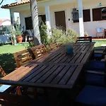 Santa Cruz House * Areias