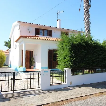 Santa Cruz House Areias