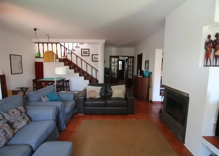Santa Cruz House